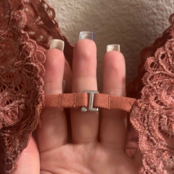 ✨Gilly Hicks Cheni Velvet Lace Cap-Sleeve Cheeky Pink Sz Small Bodysuit✨ - Picture 8 of 8